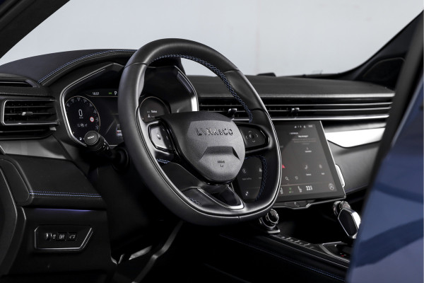 Lynk & Co 01 1.5 PHEV 261PK MY23 | Black Pakket | Donkere hemel | 360 Camera | 7.4 kWh boordlader | S/K-panodak | Adapt. Cruise | Memory | Elek. klep | LM 20" | 8516