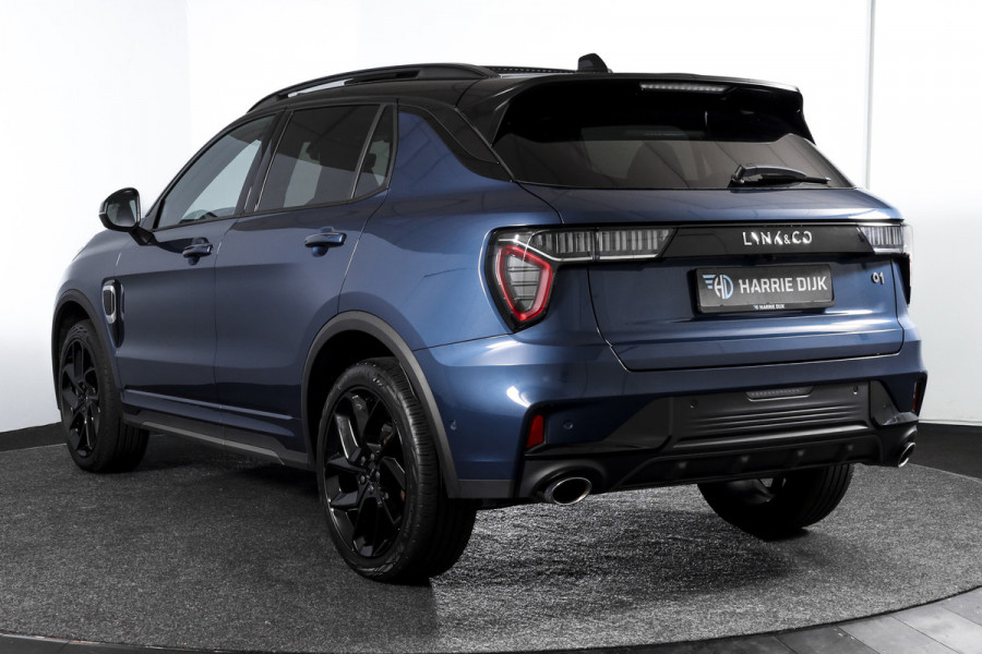 Lynk & Co 01 1.5 PHEV 261PK MY23 | Black Pakket | Donkere hemel | 360 Camera | 7.4 kWh boordlader | S/K-panodak | Adapt. Cruise | Memory | Elek. klep | LM 20" | 8516