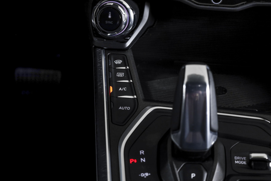 Lynk & Co 01 1.5 PHEV 261PK MY23 | Black Pakket | Donkere hemel | 360 Camera | 7.4 kWh boordlader | S/K-panodak | Adapt. Cruise | Memory | Elek. klep | LM 20" | 8516