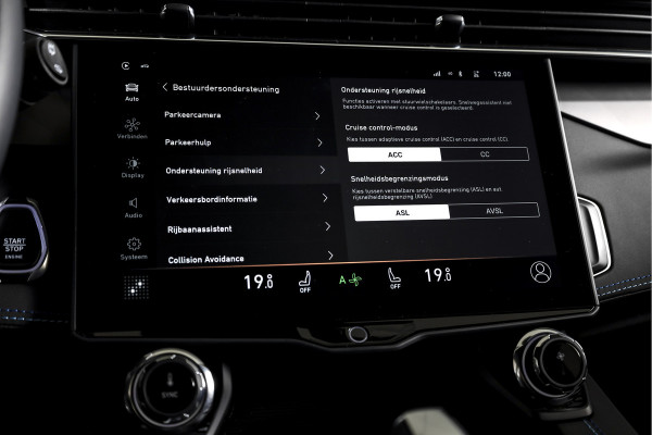 Lynk & Co 01 1.5 PHEV 261PK MY23 | Black Pakket | Donkere hemel | 360 Camera | 7.4 kWh boordlader | S/K-panodak | Adapt. Cruise | Memory | Elek. klep | LM 20" | 8516