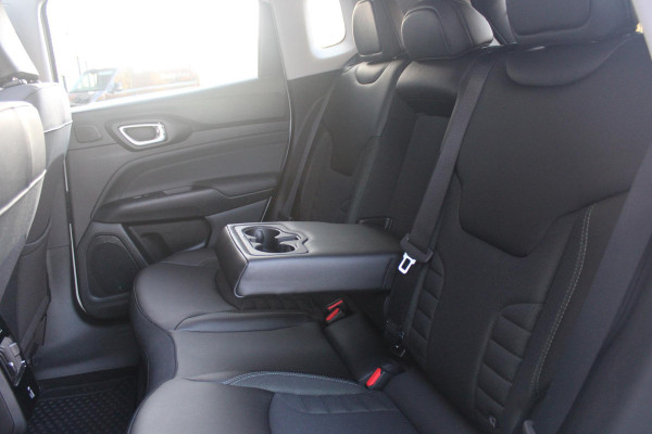 Jeep Compass 1.5T 142PK e-Hybrid North Star | PANORAMISCH SCHUIF / KANTEL DAK | ALPINE AUDIO SYSTEM | NAVIGATIE 10,25 "TOUCHSCREEN | APPLE CARPLAY/ANDROID AUTO | 360° ACHTERUITRIJ | DAB+ RADIO | CLIMATE CONTROL | GLOSS BLACK LICHTMETALEN VELGEN | ADAPTIVE / CRUISE CONTROL | DIGITAAL INSTRUMENTENPANEEL | ELEKTRISCH BEDIENBARE ACHTERKLEP | FULL LED KOPLAMPEN | LED MISTLAMPEN / BOCHTVERLICHTING | KEYLESS ENTRY & START | DRAADLOOS LADEN TELEFOON |