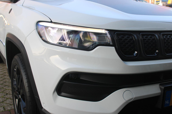 Jeep Compass 1.5T 142PK e-Hybrid North Star | PANORAMISCH SCHUIF / KANTEL DAK | ALPINE AUDIO SYSTEM | NAVIGATIE 10,25 "TOUCHSCREEN | APPLE CARPLAY/ANDROID AUTO | 360° ACHTERUITRIJ | DAB+ RADIO | CLIMATE CONTROL | GLOSS BLACK LICHTMETALEN VELGEN | ADAPTIVE / CRUISE CONTROL | DIGITAAL INSTRUMENTENPANEEL | ELEKTRISCH BEDIENBARE ACHTERKLEP | FULL LED KOPLAMPEN | LED MISTLAMPEN / BOCHTVERLICHTING | KEYLESS ENTRY & START | DRAADLOOS LADEN TELEFOON |