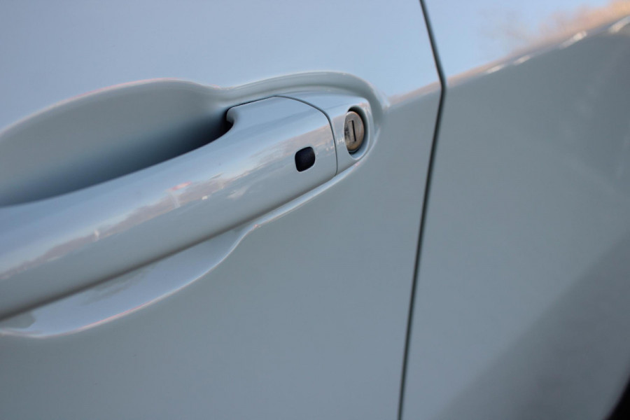 Jeep Compass 1.5T 142PK e-Hybrid North Star | PANORAMISCH SCHUIF / KANTEL DAK | ALPINE AUDIO SYSTEM | NAVIGATIE 10,25 "TOUCHSCREEN | APPLE CARPLAY/ANDROID AUTO | 360° ACHTERUITRIJ | DAB+ RADIO | CLIMATE CONTROL | GLOSS BLACK LICHTMETALEN VELGEN | ADAPTIVE / CRUISE CONTROL | DIGITAAL INSTRUMENTENPANEEL | ELEKTRISCH BEDIENBARE ACHTERKLEP | FULL LED KOPLAMPEN | LED MISTLAMPEN / BOCHTVERLICHTING | KEYLESS ENTRY & START | DRAADLOOS LADEN TELEFOON |