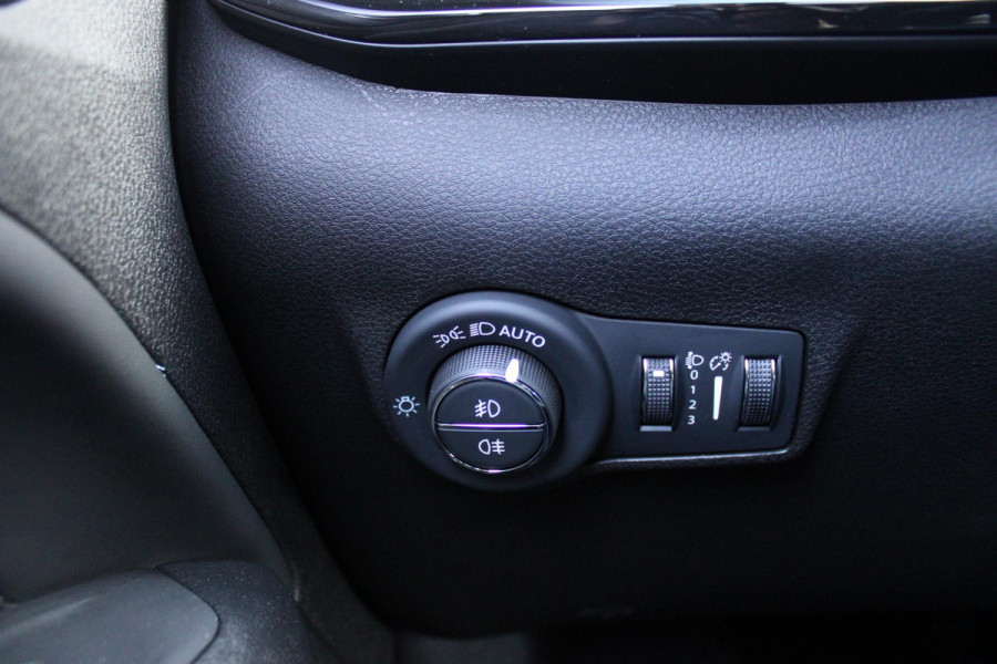 Jeep Compass 1.5T 142PK e-Hybrid North Star | PANORAMISCH SCHUIF / KANTEL DAK | ALPINE AUDIO SYSTEM | NAVIGATIE 10,25 "TOUCHSCREEN | APPLE CARPLAY/ANDROID AUTO | 360° ACHTERUITRIJ | DAB+ RADIO | CLIMATE CONTROL | GLOSS BLACK LICHTMETALEN VELGEN | ADAPTIVE / CRUISE CONTROL | DIGITAAL INSTRUMENTENPANEEL | ELEKTRISCH BEDIENBARE ACHTERKLEP | FULL LED KOPLAMPEN | LED MISTLAMPEN / BOCHTVERLICHTING | KEYLESS ENTRY & START | DRAADLOOS LADEN TELEFOON |