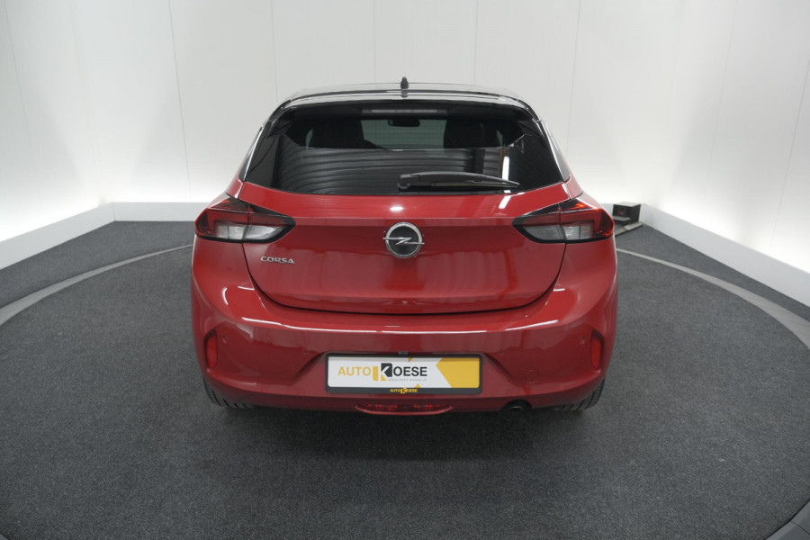 Opel Corsa 1.2 Turbo 100 Ultimate | Panoramadak | Camera | Dodehoekdetectie | Apple Carplay