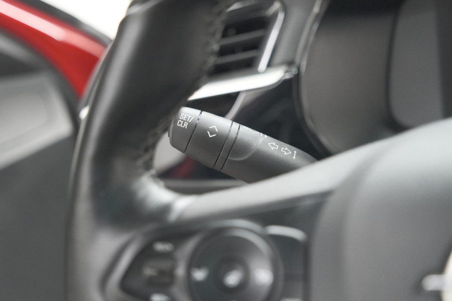 Opel Corsa 1.2 Turbo 100 Ultimate | Panoramadak | Camera | Dodehoekdetectie | Apple Carplay