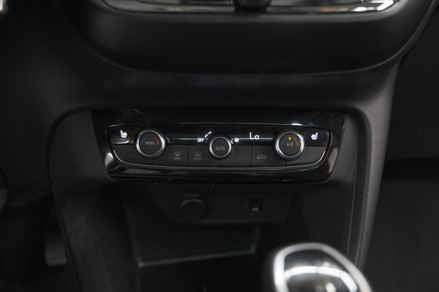 Opel Corsa 1.2 Turbo 100 Ultimate | Panoramadak | Camera | Dodehoekdetectie | Apple Carplay