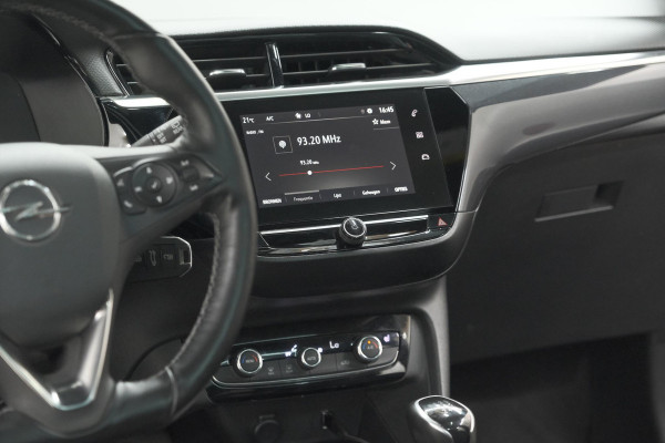 Opel Corsa 1.2 Turbo 100 Ultimate | Panoramadak | Camera | Dodehoekdetectie | Apple Carplay