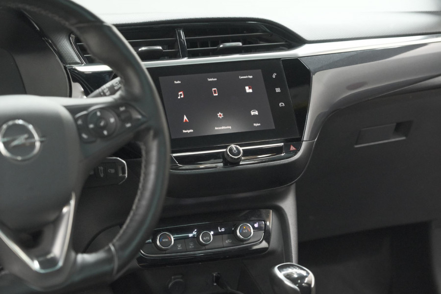 Opel Corsa 1.2 Turbo 100 Ultimate | Panoramadak | Camera | Dodehoekdetectie | Apple Carplay
