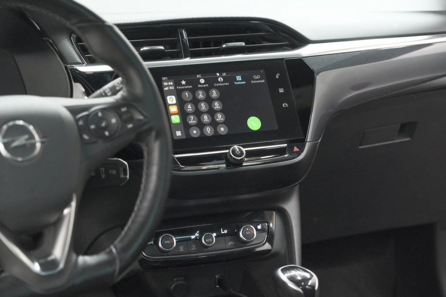 Opel Corsa 1.2 Turbo 100 Ultimate | Panoramadak | Camera | Dodehoekdetectie | Apple Carplay