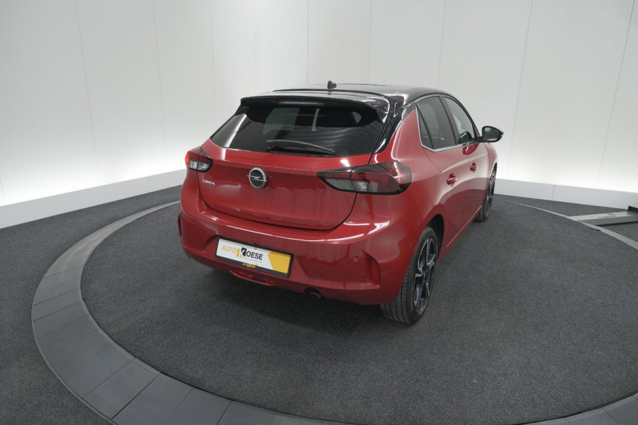 Opel Corsa 1.2 Turbo 100 Ultimate | Panoramadak | Camera | Dodehoekdetectie | Apple Carplay