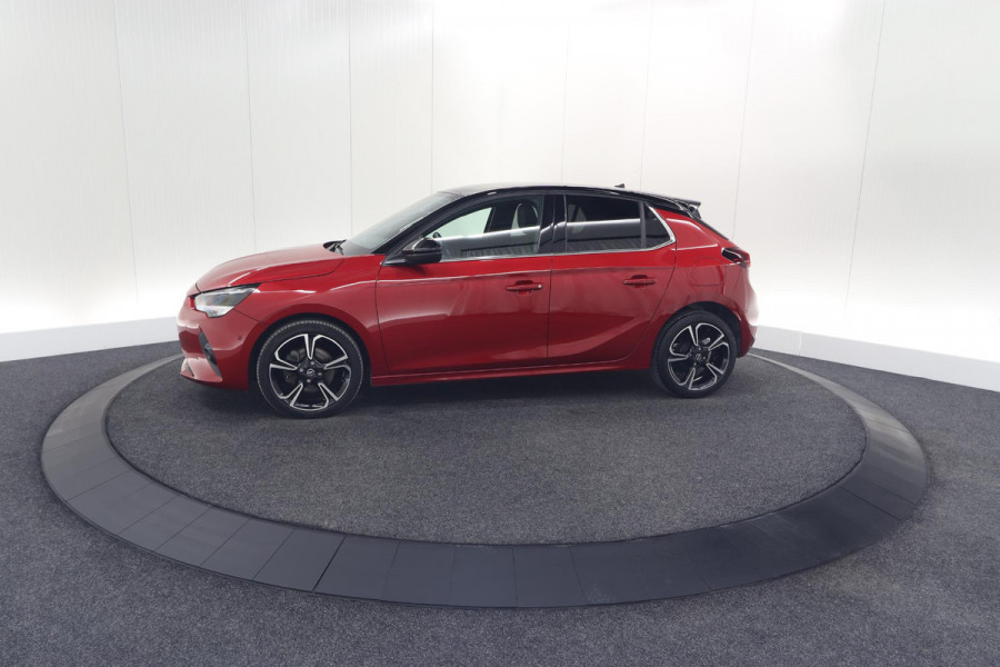 Opel Corsa 1.2 Turbo 100 Ultimate | Panoramadak | Camera | Dodehoekdetectie | Apple Carplay