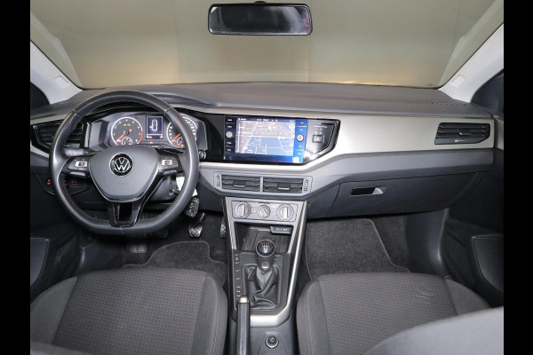 Volkswagen Polo 1.0 TSI R-Line Edition 95 pk | Navigatie | Parkeersensoren | Adaptieve cruise control | Apple Carplay/Android Auto |