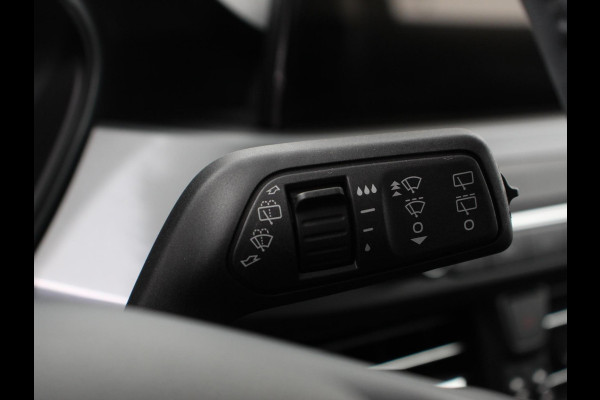 Ford Focus 1.0 EcoBoost 125pk Titanium Style | Navigatie | Parkeer pakket | Winter pakket | Stoel en stuur verwarming | Climate Control | Led | Extra getint glas