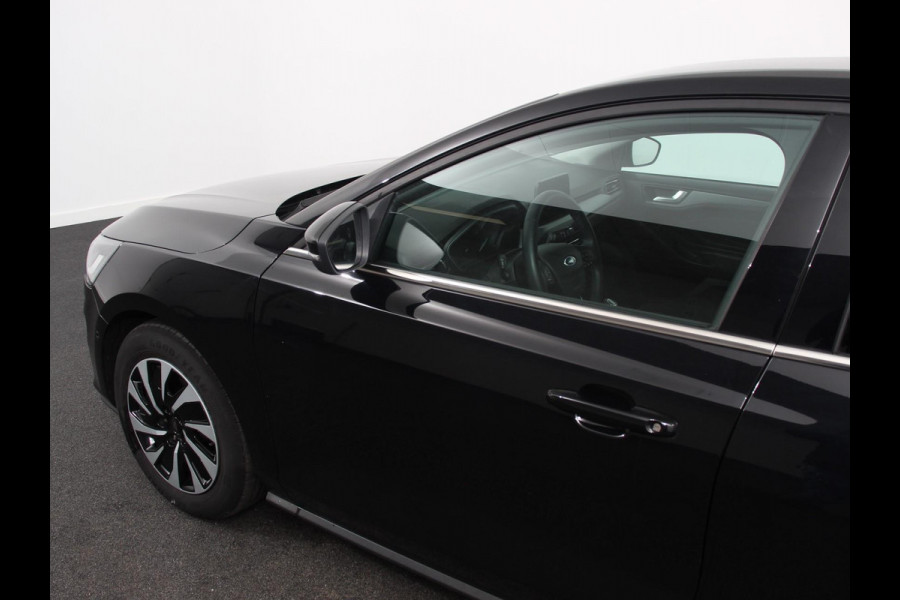 Ford Focus 1.0 EcoBoost 125pk Titanium Style | Navigatie | Parkeer pakket | Winter pakket | Stoel en stuur verwarming | Climate Control | Led | Extra getint glas
