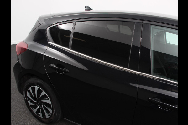 Ford Focus 1.0 EcoBoost 125pk Titanium Style | Navigatie | Parkeer pakket | Winter pakket | Stoel en stuur verwarming | Climate Control | Led | Extra getint glas