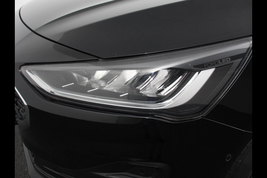 Ford Focus 1.0 EcoBoost 125pk Titanium Style | Navigatie | Parkeer pakket | Winter pakket | Stoel en stuur verwarming | Climate Control | Led | Extra getint glas