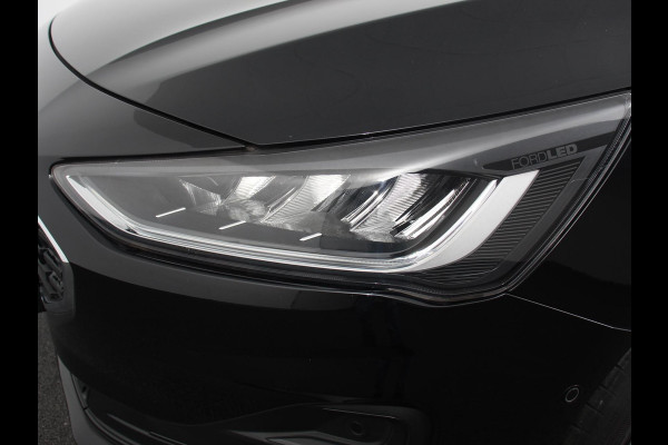 Ford Focus 1.0 EcoBoost 125pk Titanium Style | Navigatie | Parkeer pakket | Winter pakket | Stoel en stuur verwarming | Climate Control | Led | Extra getint glas