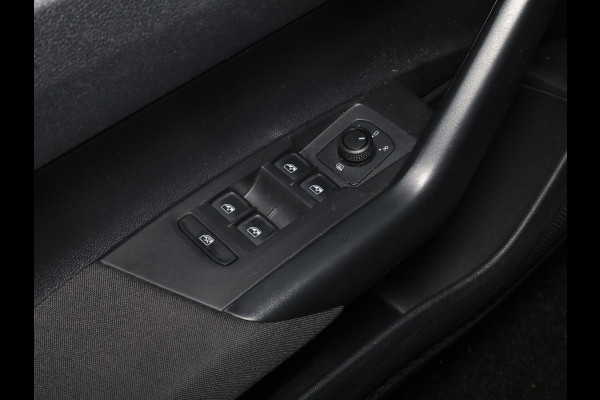 Volkswagen Polo 1.0 TSI R-Line Edition 95 pk | Navigatie | Parkeersensoren | Adaptieve cruise control | Apple Carplay/Android Auto |