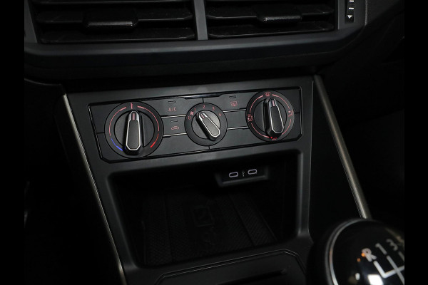 Volkswagen Polo 1.0 TSI R-Line Edition 95 pk | Navigatie | Parkeersensoren | Adaptieve cruise control | Apple Carplay/Android Auto |