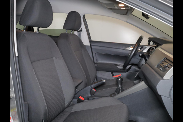 Volkswagen Polo 1.0 TSI R-Line Edition 95 pk | Navigatie | Parkeersensoren | Adaptieve cruise control | Apple Carplay/Android Auto |