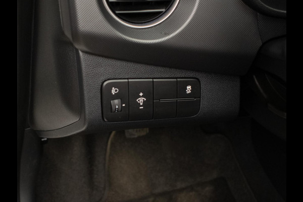 Hyundai i10 1.0i Comfort Sport (CRUISE,BLUETOOTH,ELEKTRISCH PAKKET,LED,AIRCO,SPORTSTOELEN,NIEUWE APK,NETTE STAAT)