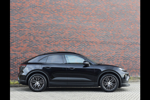 Porsche Macan 4 100 kWh | Pano - BOSE - Chrono