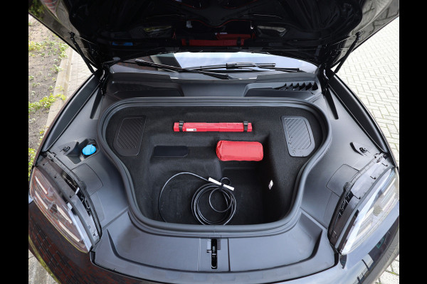 Porsche Macan 4 100 kWh | Pano - BOSE - Chrono