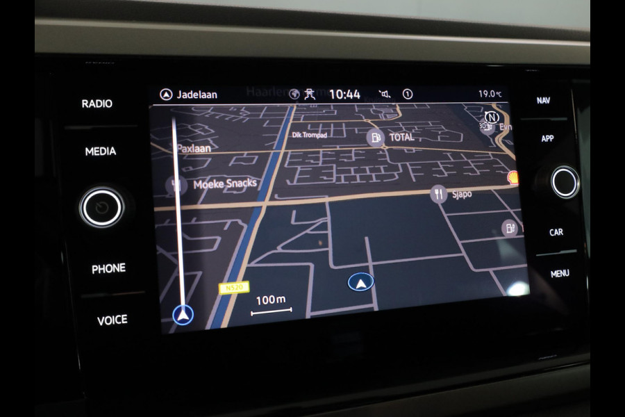 Volkswagen Polo 1.0 TSI R-Line Edition 95 pk | Navigatie | Parkeersensoren | Adaptieve cruise control | Apple Carplay/Android Auto |