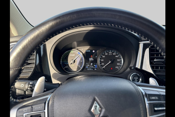Mitsubishi Outlander 2.4 PHEV Intense+ schuifdak | trekhaak
