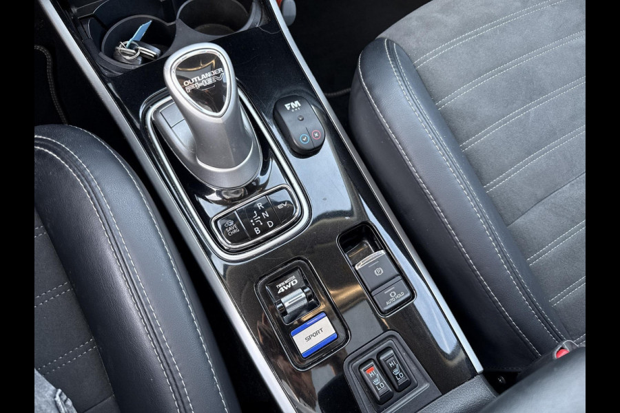Mitsubishi Outlander 2.4 PHEV Intense+ schuifdak | trekhaak