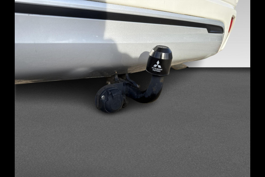 Mitsubishi Outlander 2.4 PHEV Intense+ schuifdak | trekhaak