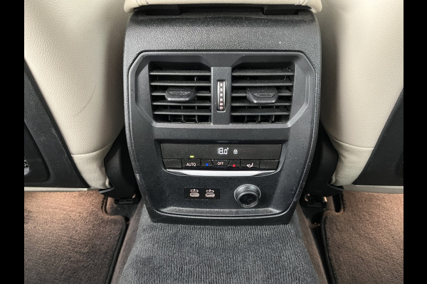 BMW 3-serie 330e M-Sportpack High Executive Performance Pack (INCL-BTW) *HEAD-UP | FULL-LEATHER | FULL-LED | HIFI-SOUND | CAMERA | HEATED-SPORTSEATS | CARPLAY | DIGI-COCKPIT | NAVI-FULLMAP | AMBIENT-LIGHT | ECC | PDC | CRUISE | 19''ALU*