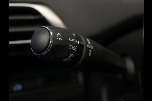 Peugeot 5008 1.2 PureTech Blue Lease Premium Sport (APPLE CARPLAY,NAVI, 360 VIEW,CAMERA,PDC,LED,TREKHAAK,SPORTSTOELEN,LM VELGEN)