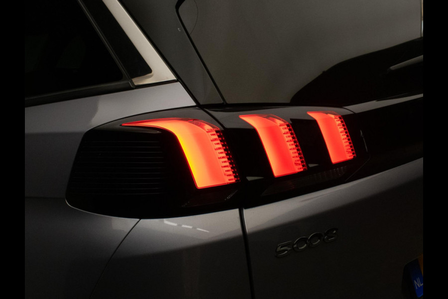 Peugeot 5008 1.2 PureTech Blue Lease Premium Sport (APPLE CARPLAY,NAVI, 360 VIEW,CAMERA,PDC,LED,TREKHAAK,SPORTSTOELEN,LM VELGEN)