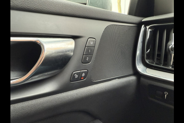 Volvo V60 2.0 T6 Twin Engine AWD Inscription | ACC | Panoramadak | Stoelverwarming | Apple Carplay | Camera
