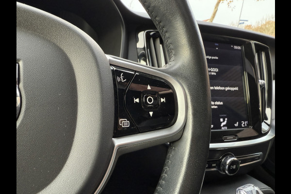 Volvo V60 2.0 T6 Twin Engine AWD Inscription | ACC | Panoramadak | Stoelverwarming | Apple Carplay | Camera