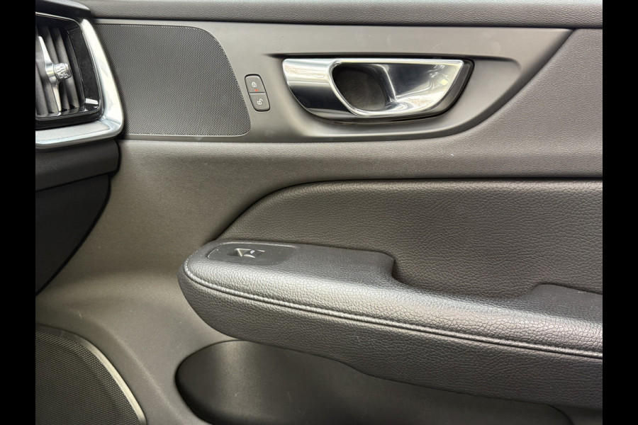 Volvo V60 2.0 T6 Twin Engine AWD Inscription | ACC | Panoramadak | Stoelverwarming | Apple Carplay | Camera