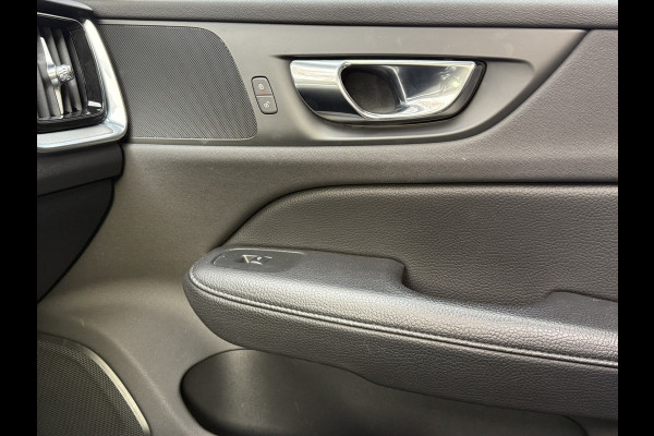 Volvo V60 2.0 T6 Twin Engine AWD Inscription | ACC | Panoramadak | Stoelverwarming | Apple Carplay | Camera