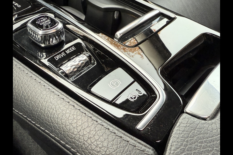 Volvo V60 2.0 T6 Twin Engine AWD Inscription | ACC | Panoramadak | Stoelverwarming | Apple Carplay | Camera