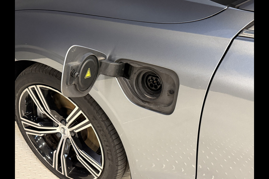 Volvo V60 2.0 T6 Twin Engine AWD Inscription | ACC | Panoramadak | Stoelverwarming | Apple Carplay | Camera
