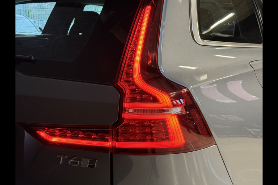 Volvo V60 2.0 T6 Twin Engine AWD Inscription | ACC | Panoramadak | Stoelverwarming | Apple Carplay | Camera