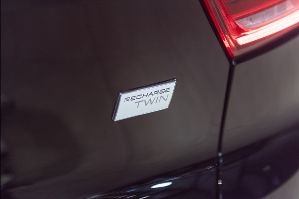 Volvo XC40 Recharge Twin Aut. Plus Leder ACC 408pk