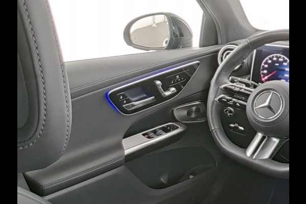 Mercedes-Benz GLC Coupé 300 e 4MATIC AMG Plug-In Hybride AMG Line Premium Plus | Night Pakket | Trekhaak | Alarm Klasse 3 | Distronic | Panorama Schuif-Kanteldak. Inclusief 24 maanden MB Certified garantie voor Europa.
