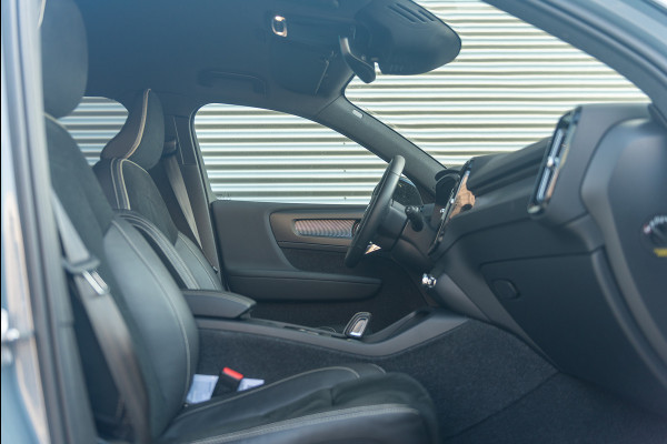 Volvo XC40 T3 Aut. R-Design ACC Trekhaak Parkeercamera 163pk