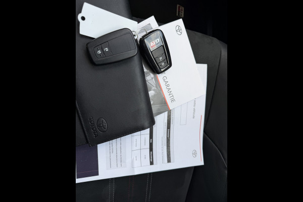 Toyota C-HR 2.0 Hybrid GR-Sport | BSM | LED | 19 inch | 10 jr GARANTIE | Rijklaar!!