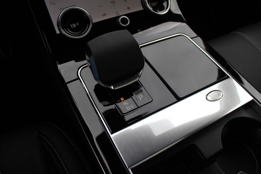 Land Rover Range Rover Velar 2.0 P250 Turbo AWD R-Dynamic SE / Panoramadak / Camera / Leder / Keyless / 21'' / Apple CarPlay / Stuur+Stoelverwarming / DAB / Dodehoek / Cruise Control