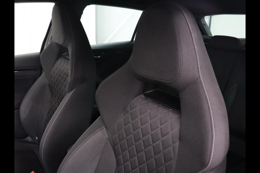 Škoda SCALA 1.0 TSI Sport | Stoelverwarming | Camera | Carplay | Climate control | Full LED | Cruise control | Sportstoelen | Parkeerhulp