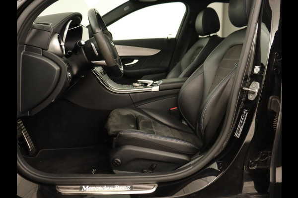Mercedes-Benz C-Klasse 300e AMG Limited | Panoramadak | 360 Camera | Stoelverwarming | Carplay | Matrix LED | Leder/Alcantara | Navigatie | Park Assist | Sfeerverlichting | PHEV | Plug In