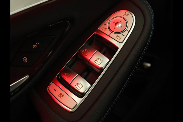 Mercedes-Benz C-Klasse 300e AMG Limited | Panoramadak | 360 Camera | Stoelverwarming | Carplay | Matrix LED | Leder/Alcantara | Navigatie | Park Assist | Sfeerverlichting | PHEV | Plug In